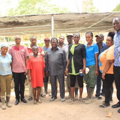 INBAR Director General Takes Group Picture With INBAR Workers